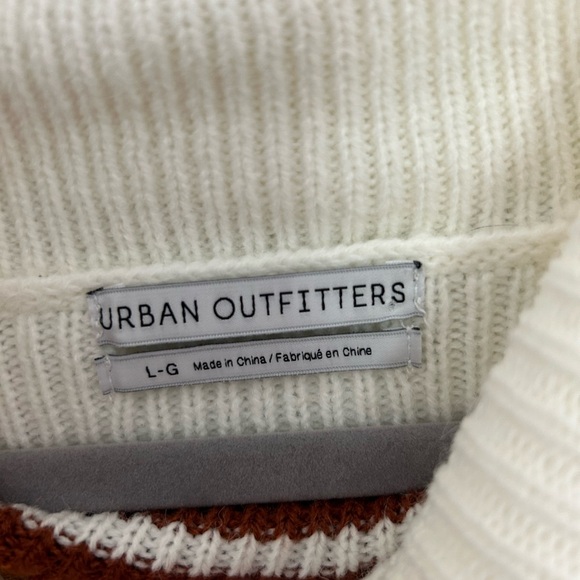 Urban Outfitters Turtle Neck Sweater Balloon Sleeves - Picture 3 of 5